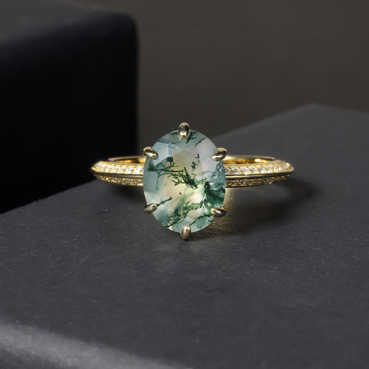 Oval Classic Moss Agate Engagement Ring